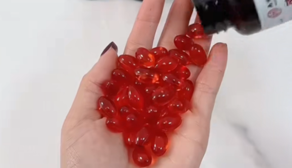 深海<黃金營養(yǎng)液>變“三無",知名品牌南極磷蝦油被查