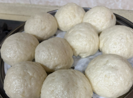 為什么自己做饅頭老是碰到死面塌陷等各種問題?東莞食材配送中心與您聊一聊