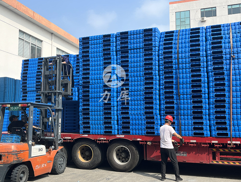 吹塑托盤(pán)發(fā)貨